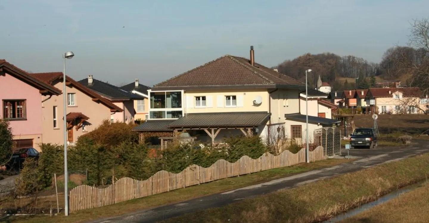 Villa avec Deux Appartements 3,5 pièces - Photo 1 sur 11