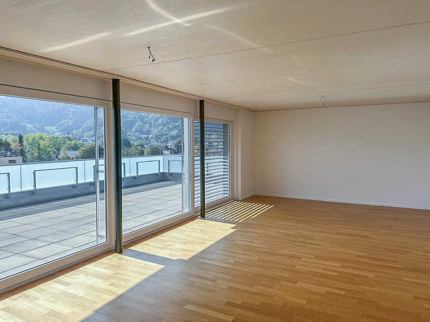 Pacchetto Immobiliare Attraente - Due MFH in una Posizione Centrale - Foto 5 di 11