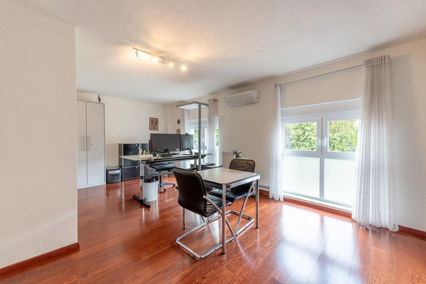 Ein Zuhause zum Wohlfühlen: Stilvoll wohnen mit viel Platz - Foto 13 von 13