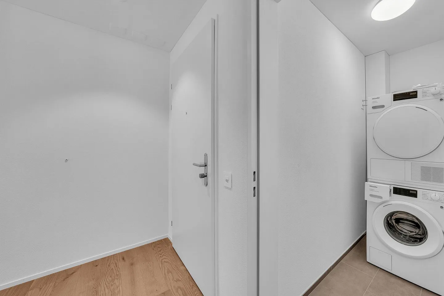 Nuovo edificio con comfort - Foto 13 di 28