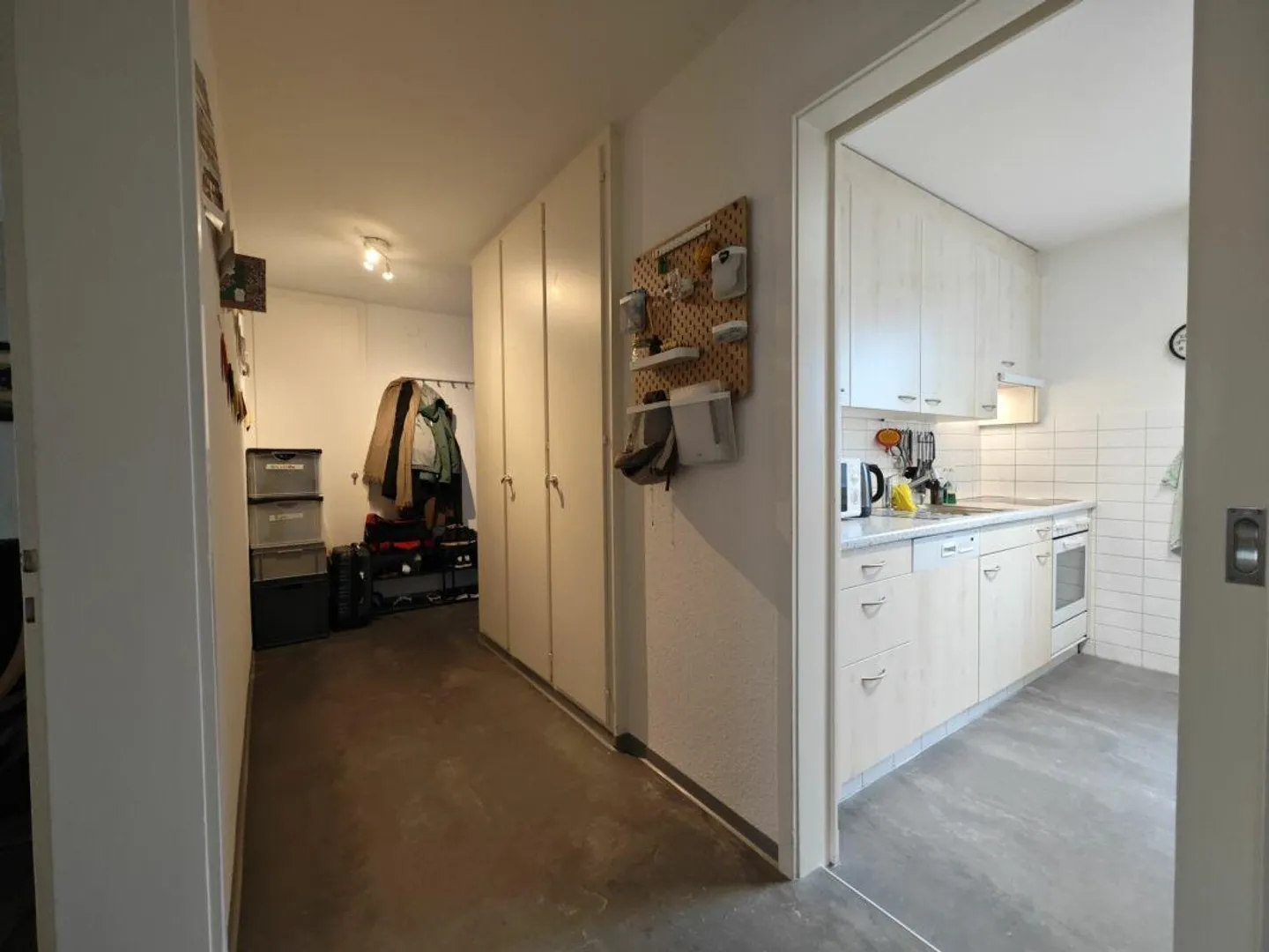 Central Living - Bright 3-Room Apartment near Rosenmatt Park - Photo 5 of 9