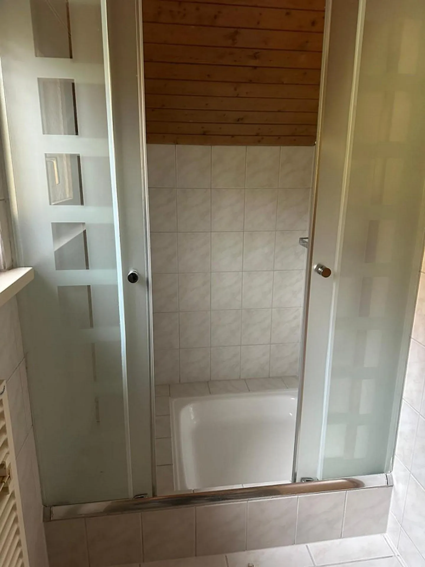 Appartement en maisonette rustique avec cheminée. Ne manquez pas cette opportunité. - Photo 7 sur 10