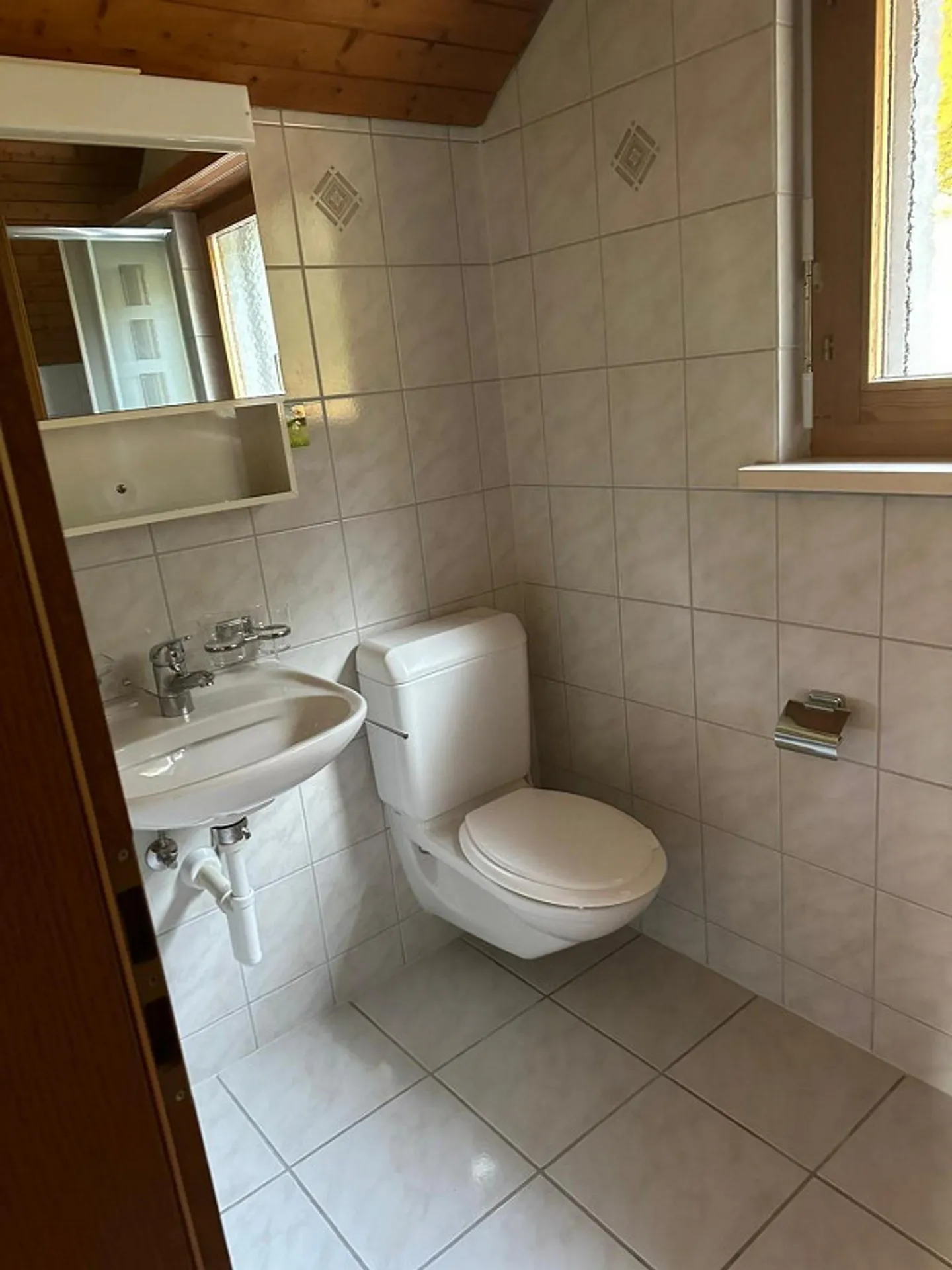 Appartement en maisonette rustique avec cheminée. Ne manquez pas cette opportunité. - Photo 8 sur 10
