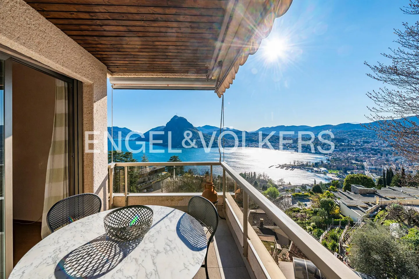 Penthouse mit Terrasse und Blick - Foto 1 von 13