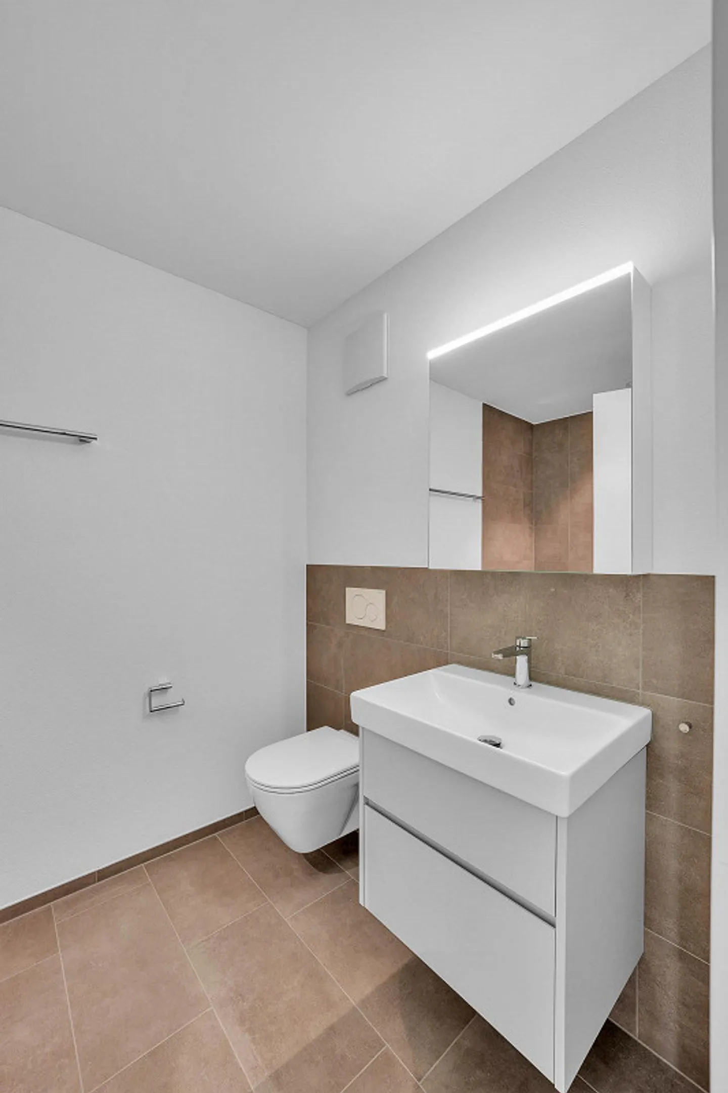 Nuovo edificio con comfort - Foto 28 di 28