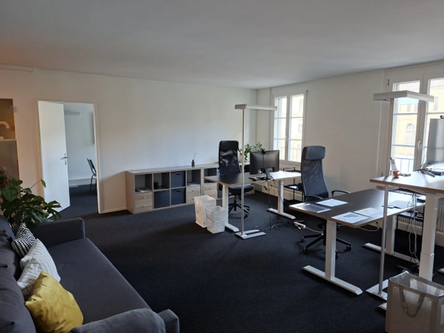 Zentrale Büroarbeitsplätze in Bern - Foto 1 von 9