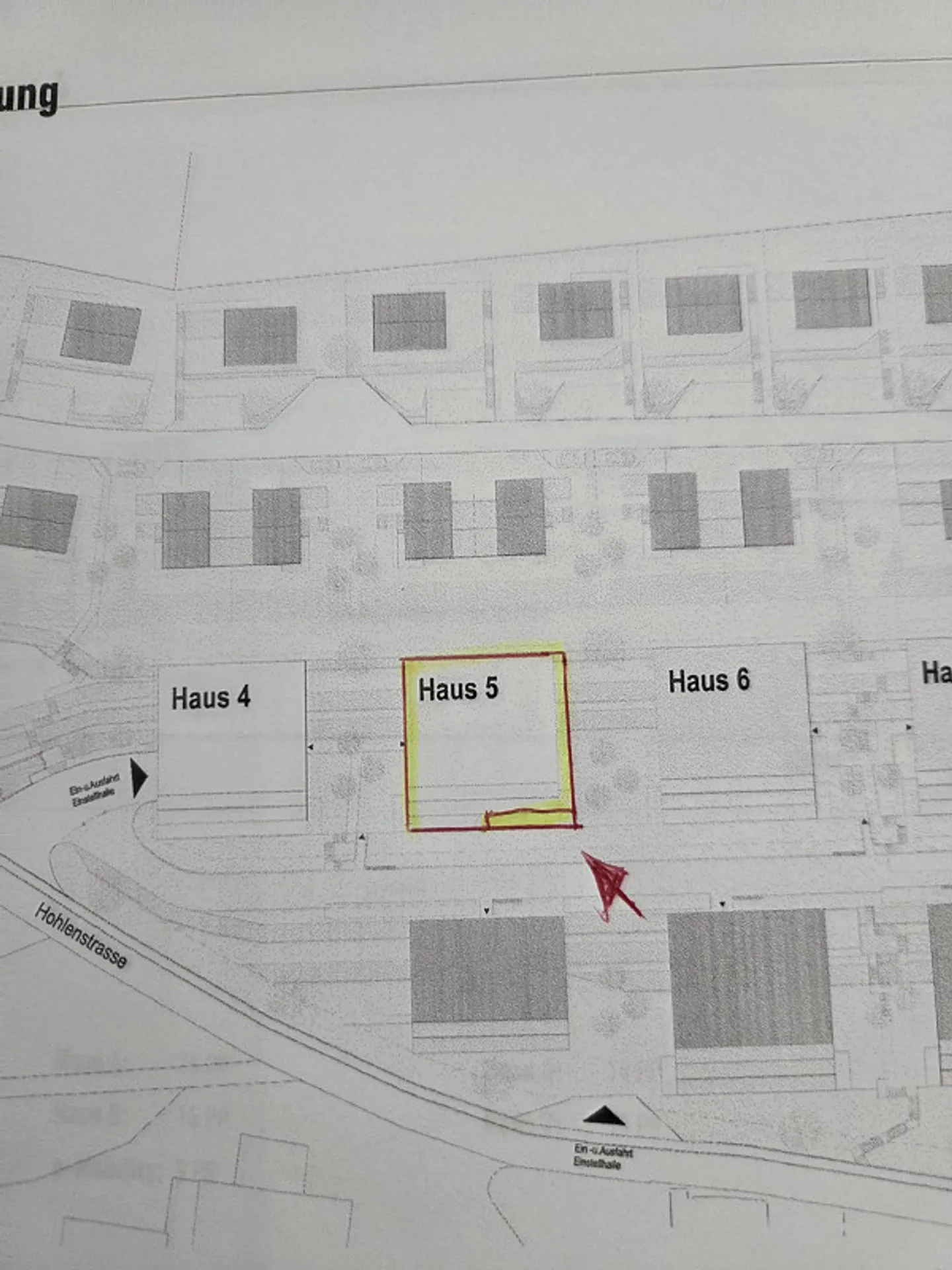 Apartment with 3 1/2 rooms on the ground floor and basement - Photo 5 of 27