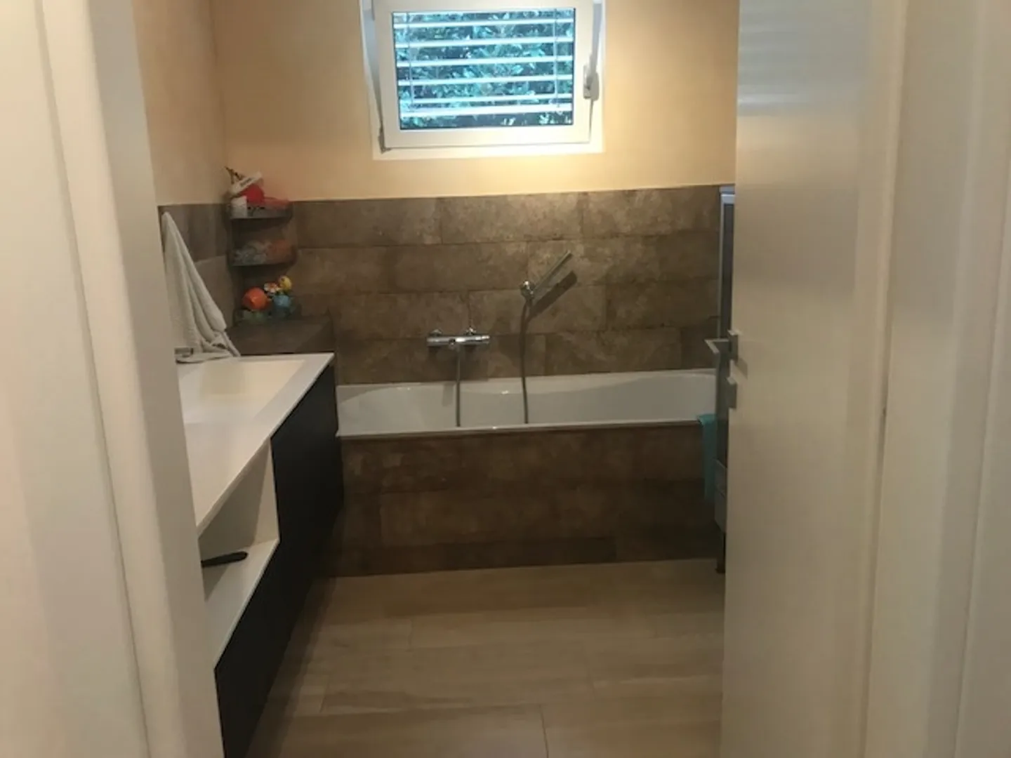 Appartamento in vendita - Foto 4 di 5