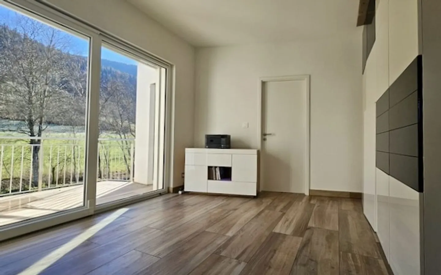 Villa a schiera situata in un piacevole quartiere ricercato di Fleurier - Foto 9 di 13