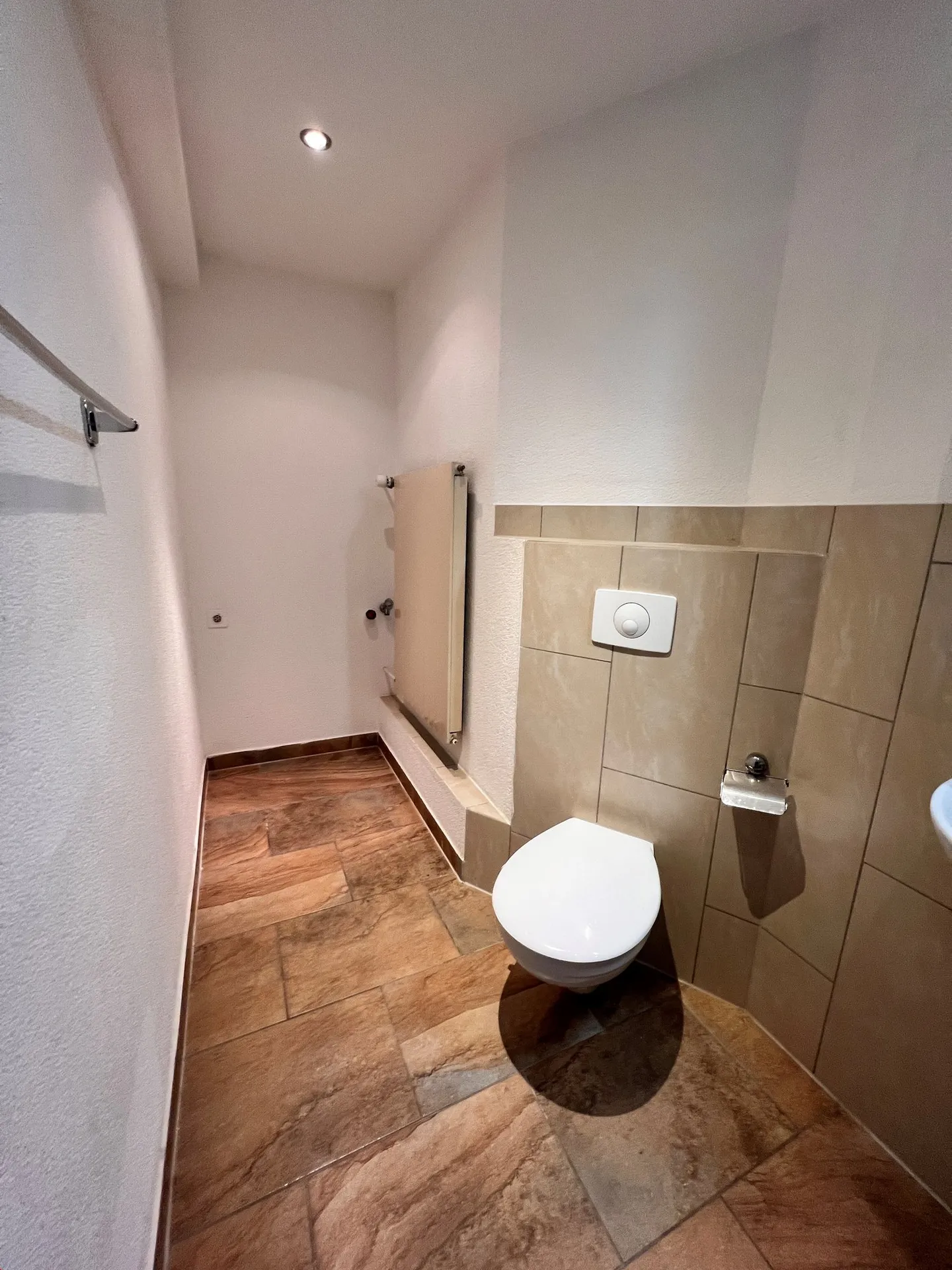 Apartment with Character - Photo 2 of 8