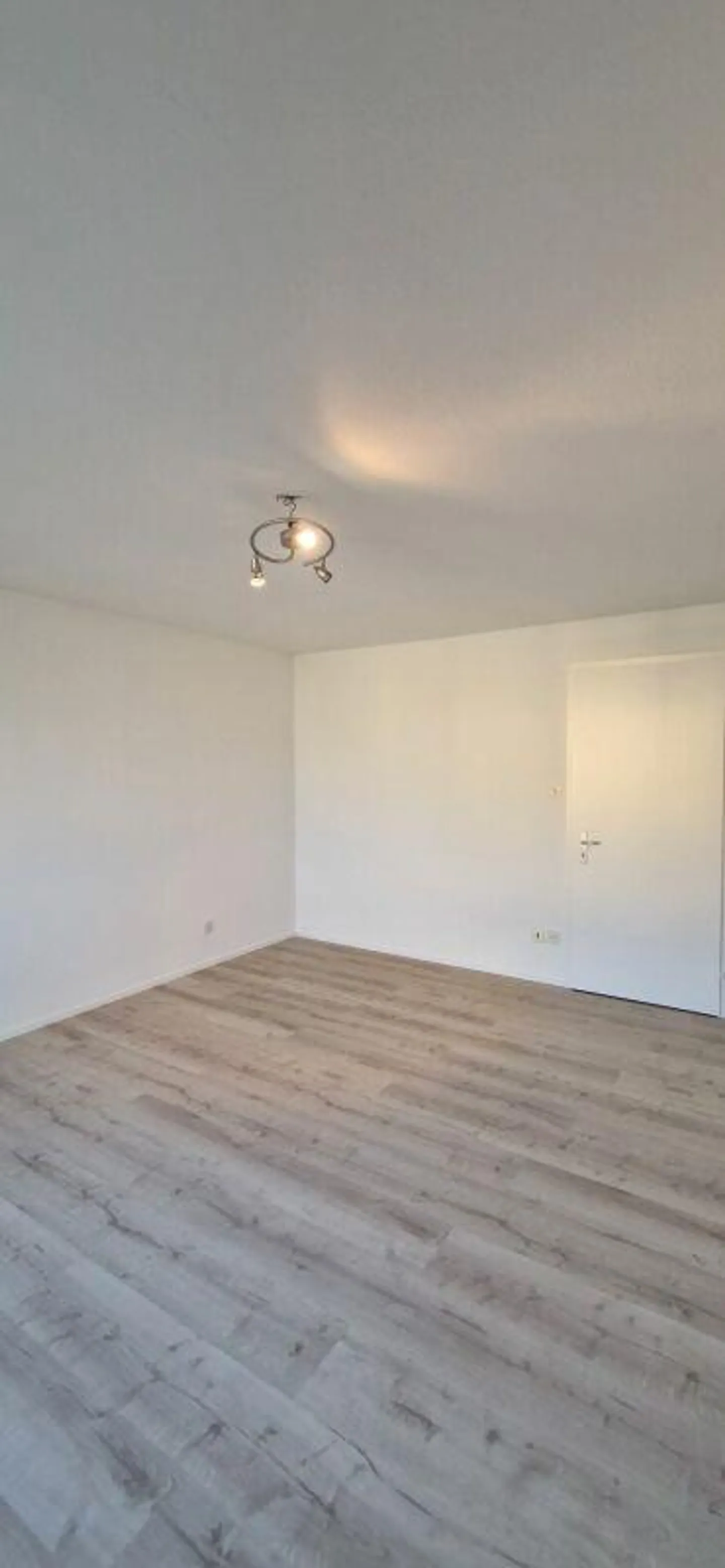 22 m² room near the train station - ideal for commuters! - Photo 4 of 6