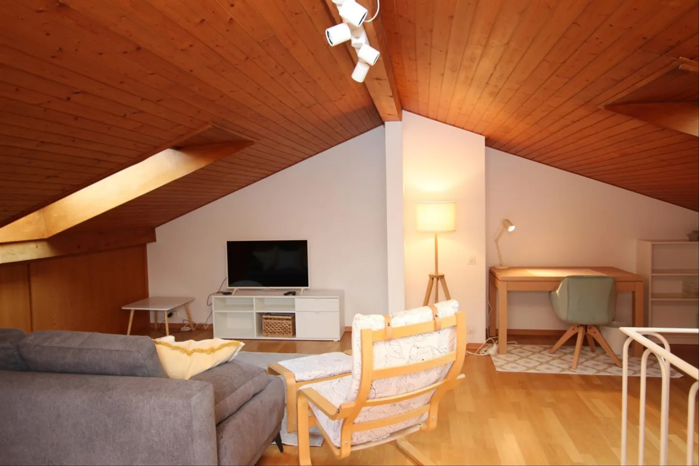 Stilvolles Duplex-Apartment in Malagnou - Foto 5 von 8