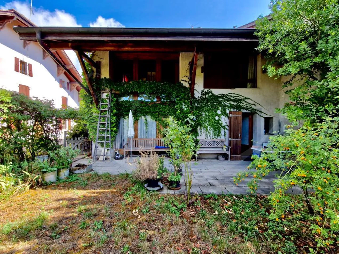 Opportunità per investitori - Incantevole casa di villaggio nel cuore di Dardagny - Foto 1 di 5