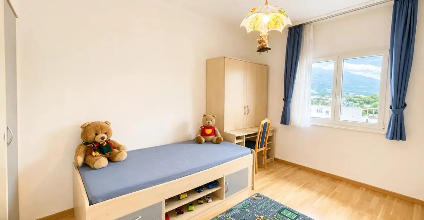 Luxurious Penthouse in Sierre - Photo 5 of 8
