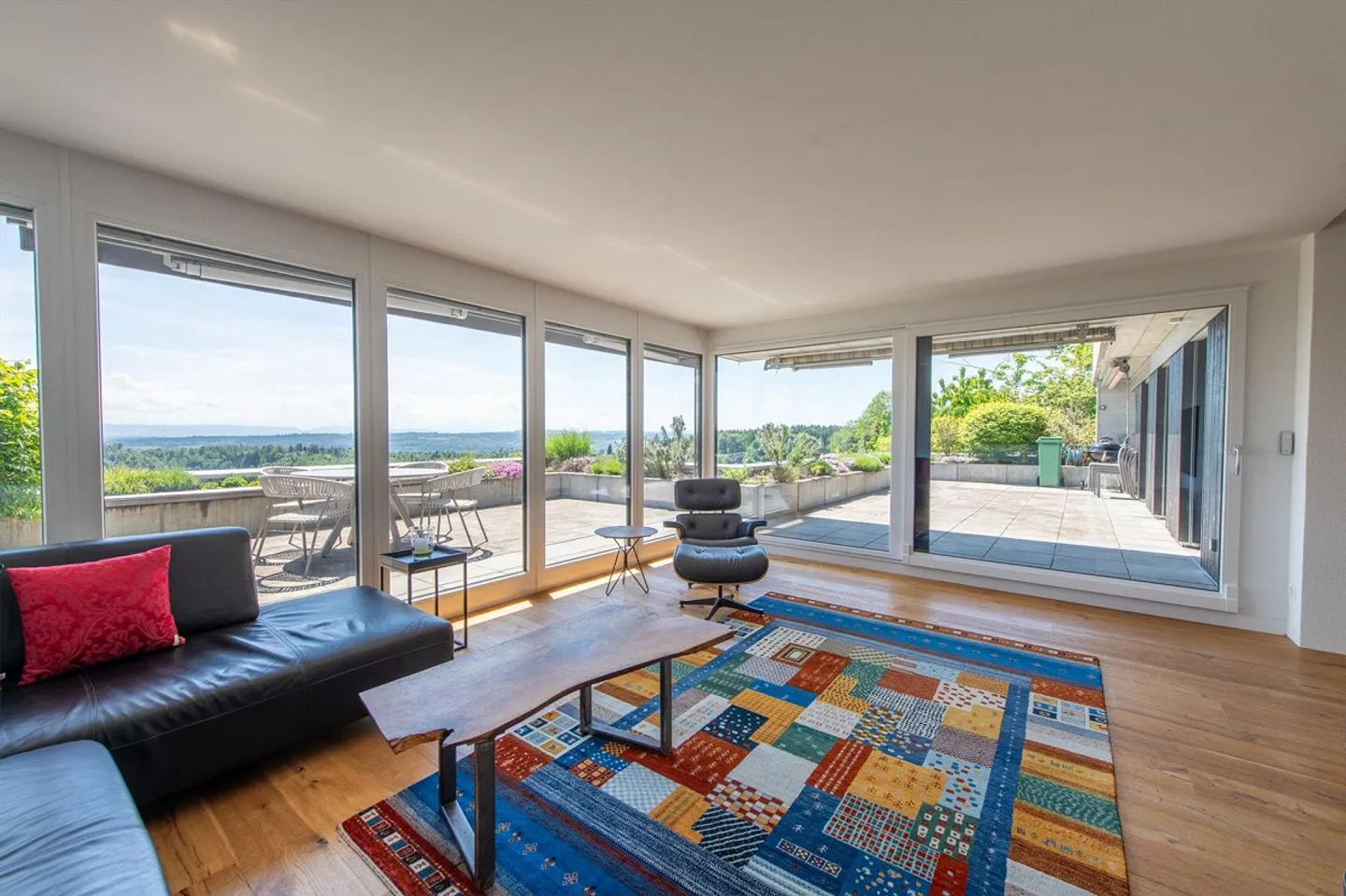 Living at the highest level - with unique views - Photo 2 of 13