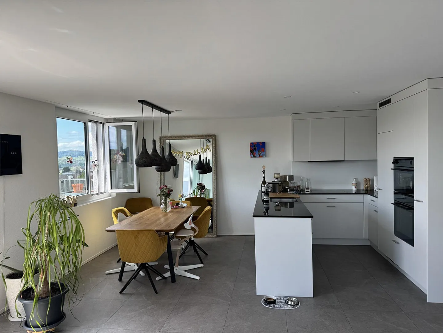 Modern 4.5-room maisonette apartment in Oberhasli - looking for a new tenant - Photo 3 of 4