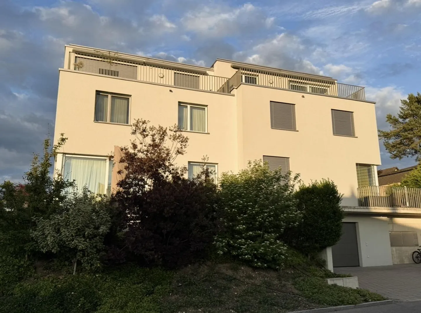 Modern 4.5-room maisonette apartment in Oberhasli - looking for a new tenant - Photo 1 of 4