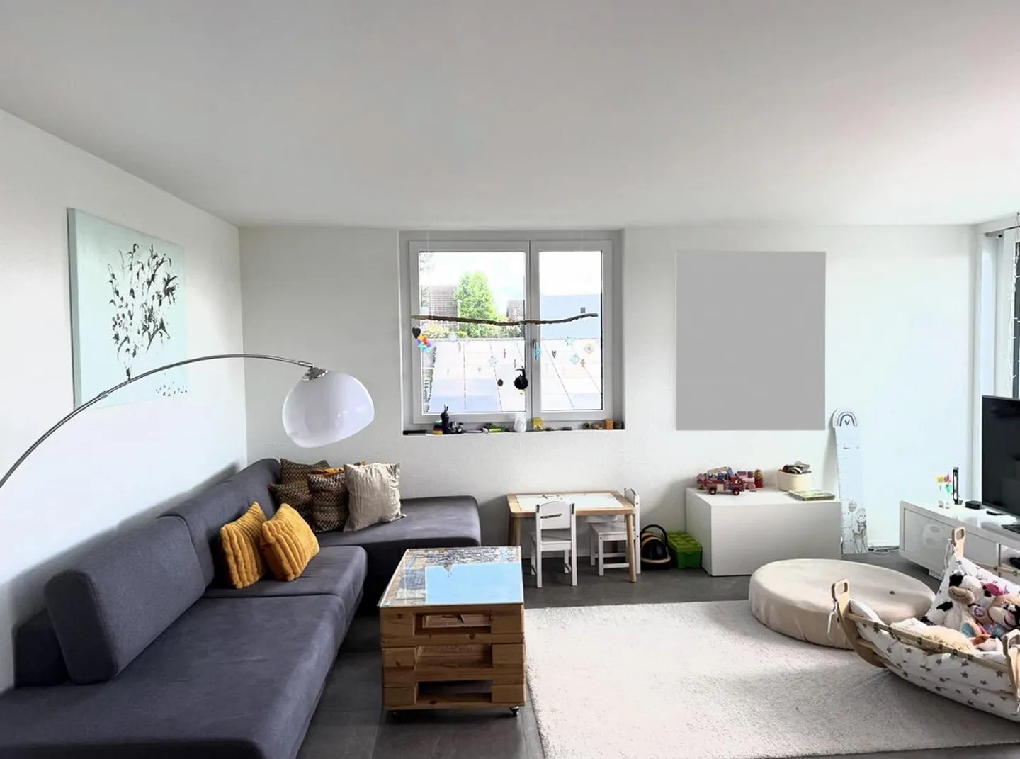 Modern 4.5-room maisonette apartment in Oberhasli - looking for a new tenant - Photo 2 of 4
