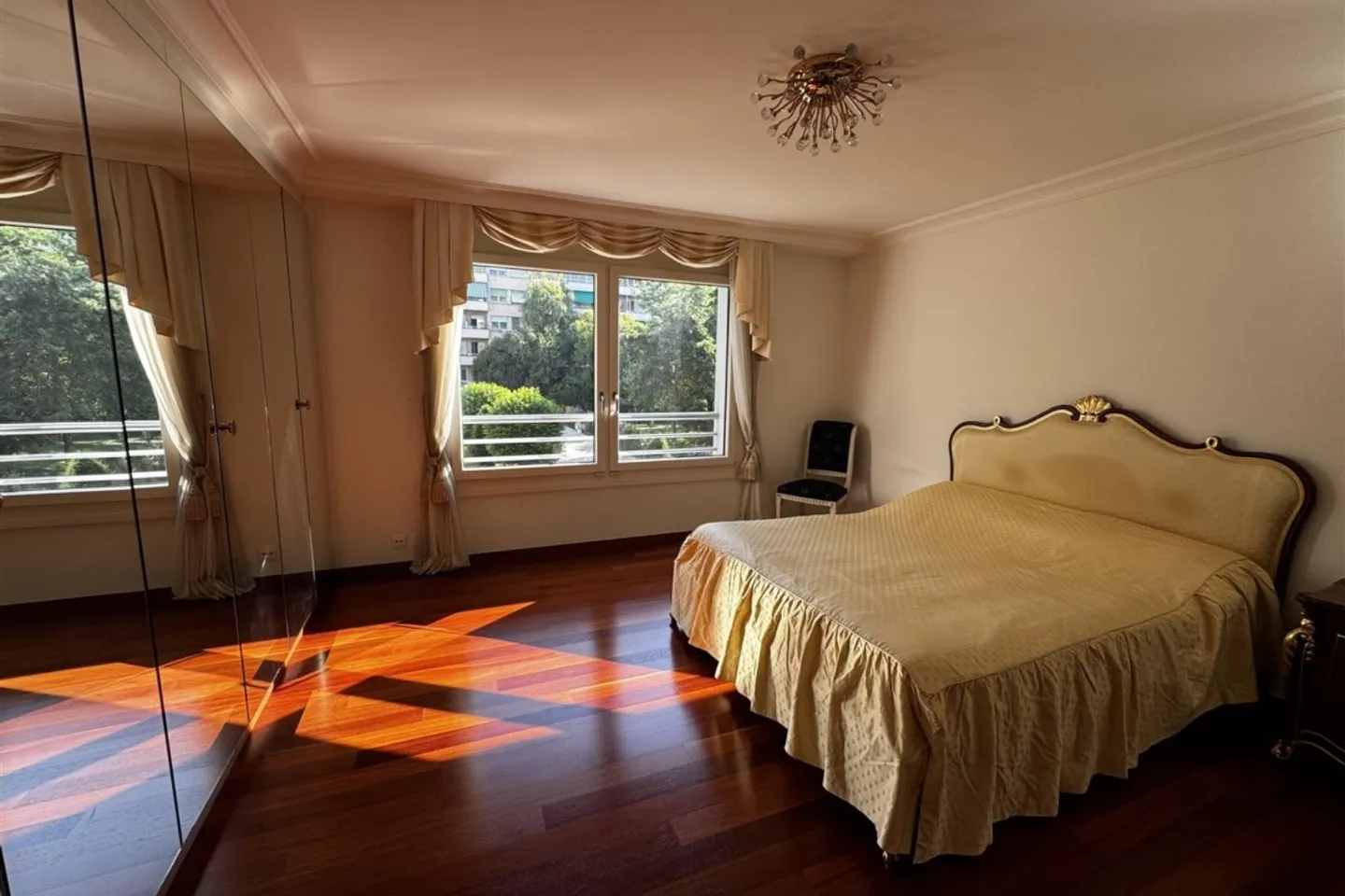 Furnished 4-room apartment - Photo 4 of 7