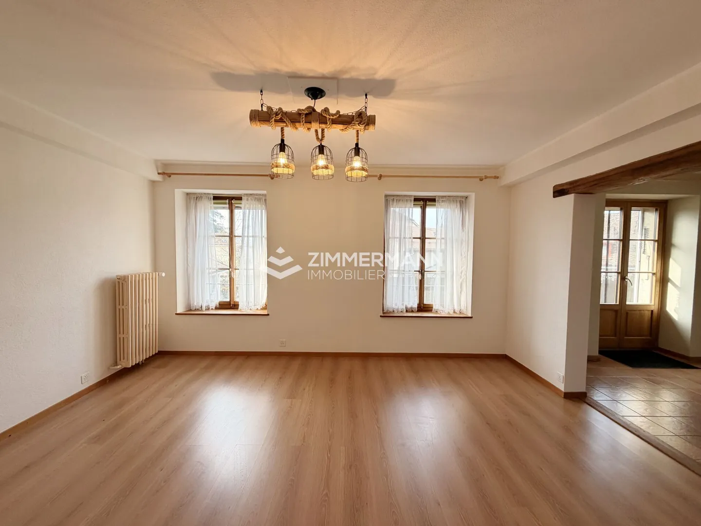 Duplex spacieux à Russin - Photo 3 sur 10