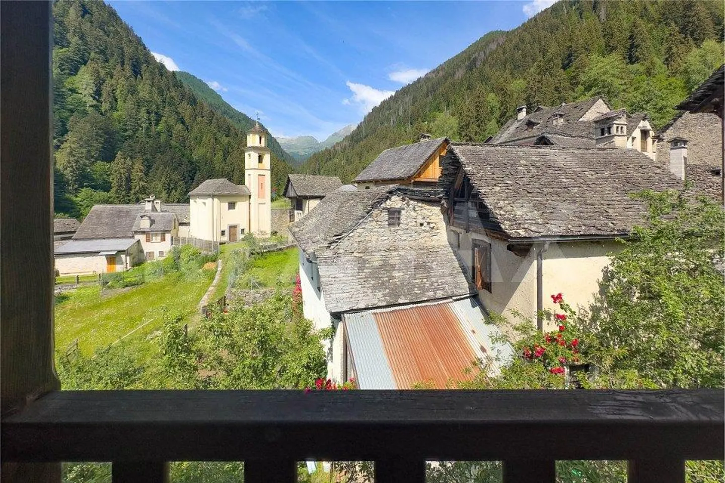 3.5-room apartment near Bosco Gurin - Photo 4 of 13