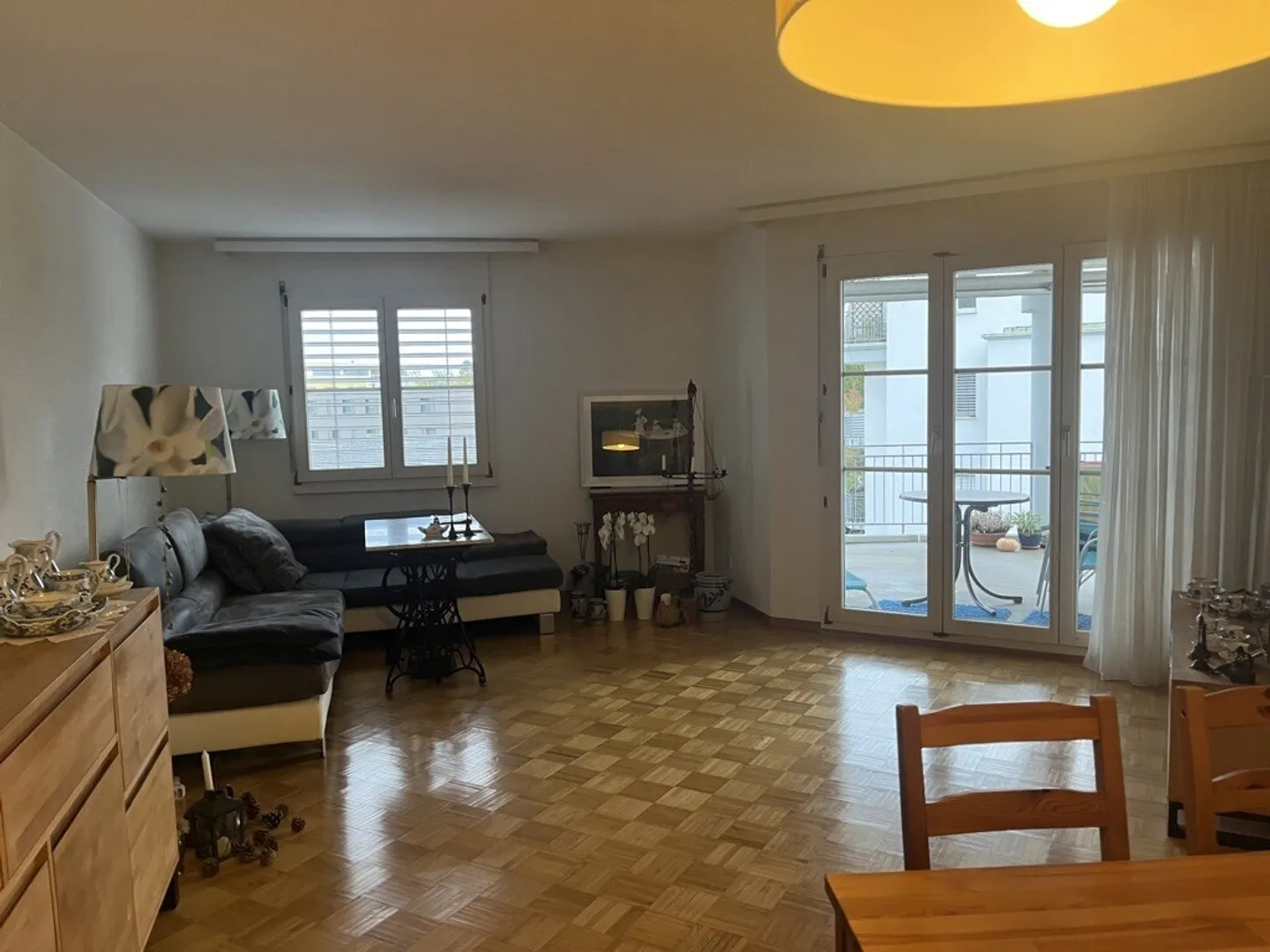 Charmant appartement 2.5 pièces - Photo 2 sur 7
