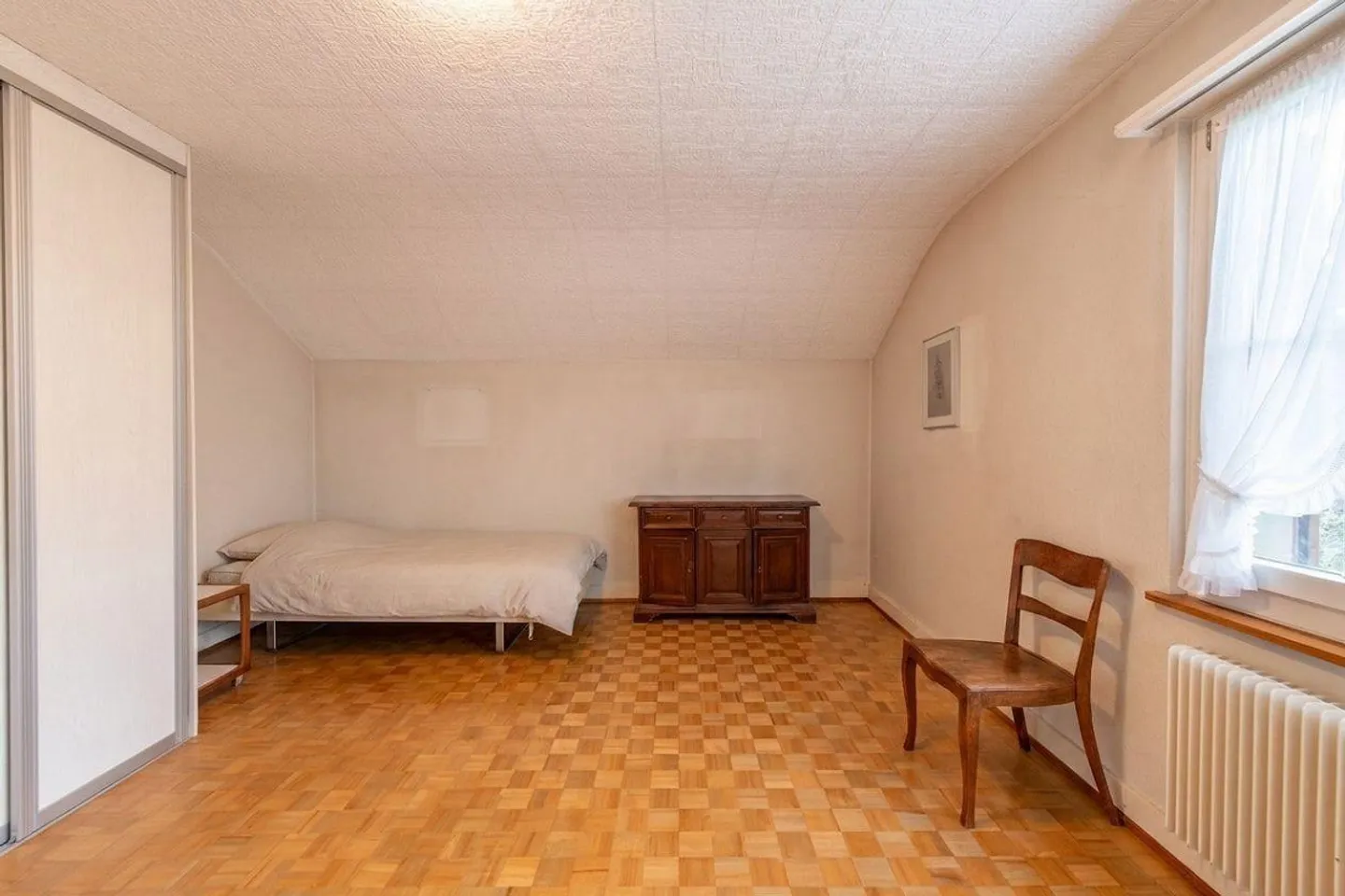 Rare opportunity in Liebefeld - Single-family house with additional building reserve - Photo 10 of 13