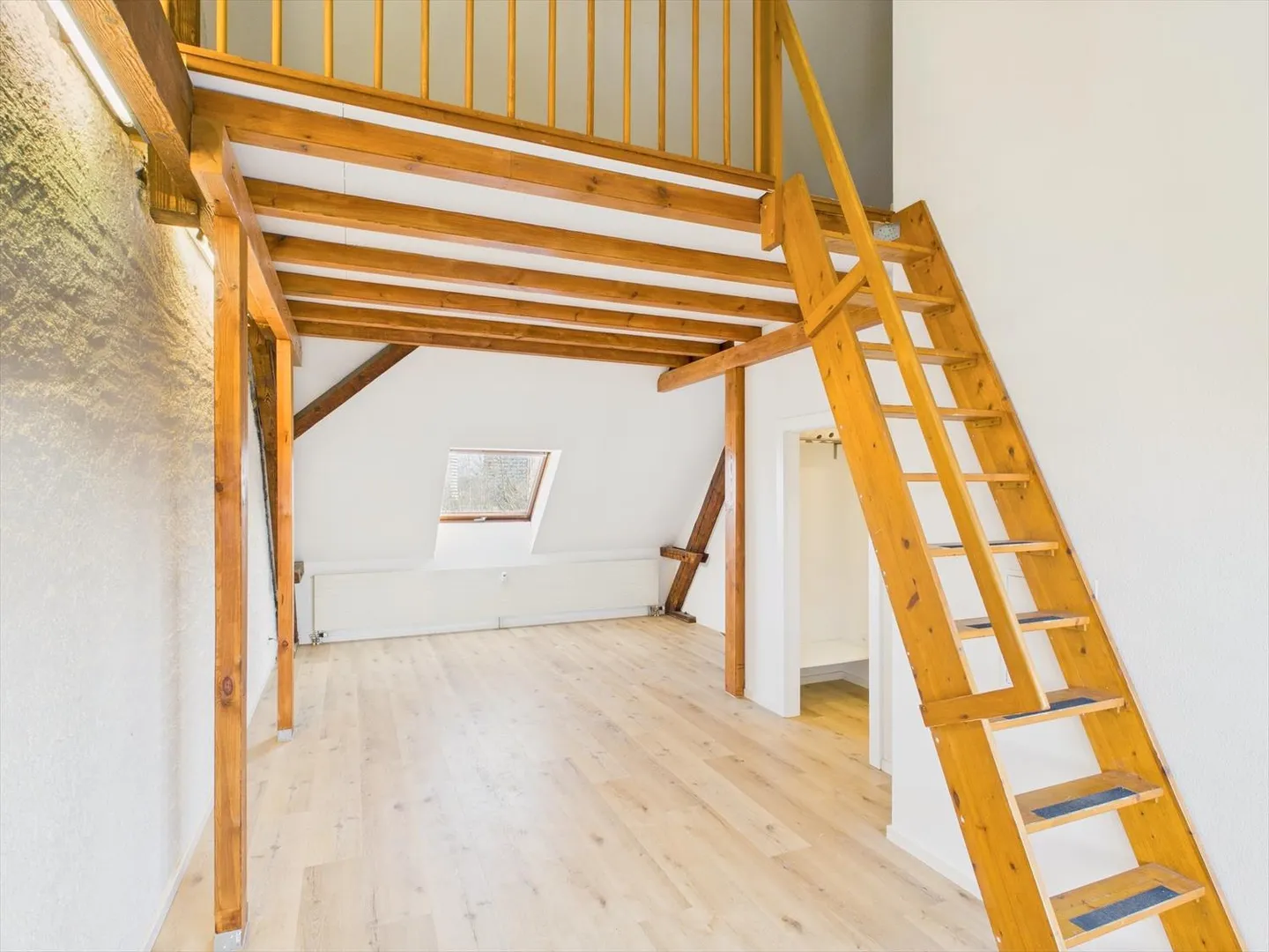 Charmante Maisonette-Wohnung in Basel - Foto 4 von 12