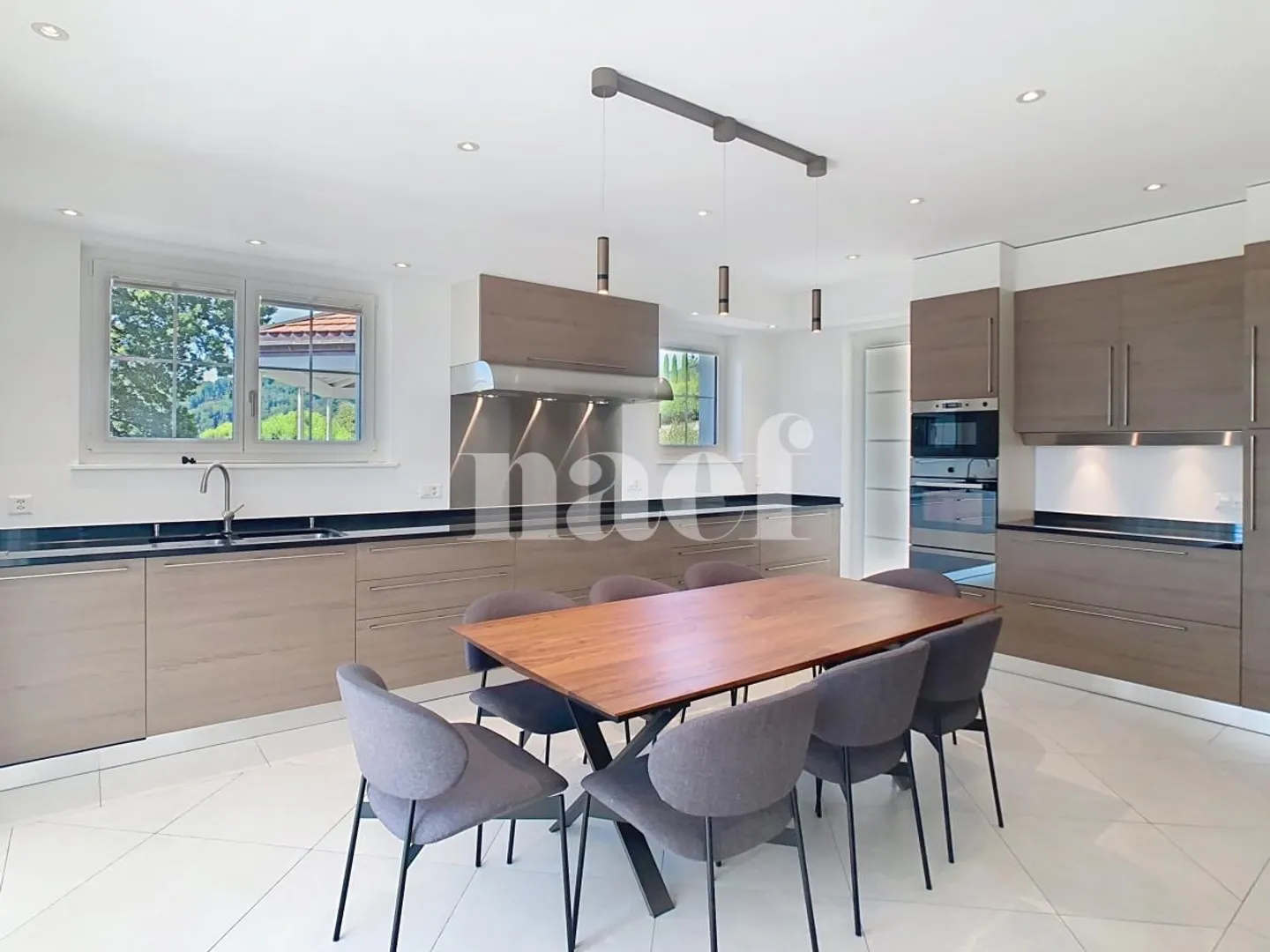Villa contemporaine avec vue sur le lac - Photo 4 sur 12