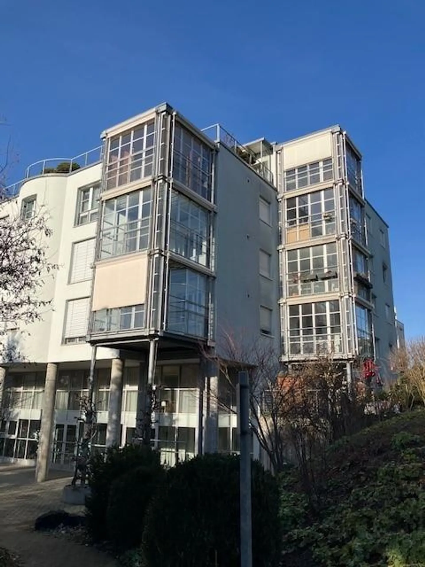 Appartement de 3.5 pièces récemment rénové avec balcon – vie moderne à Münchenbuchsee - Photo 8 sur 8