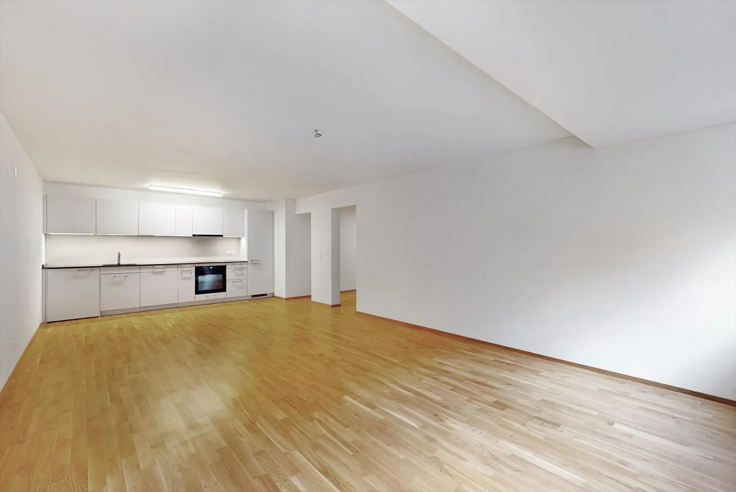 Homeoffice? In dieser grosszügigen Wohnung kein Problem! - Foto 2 von 7