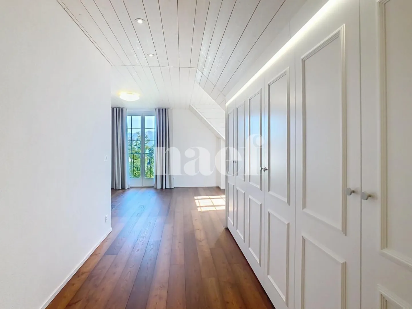 Villa contemporaine avec vue sur le lac - Photo 9 sur 12