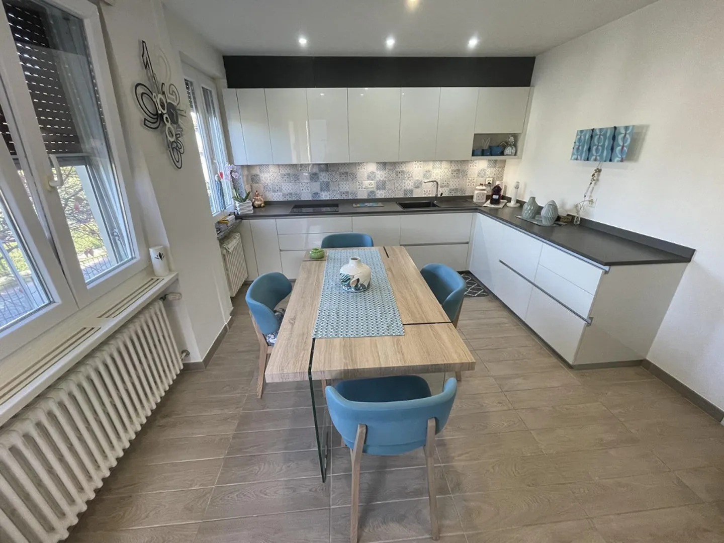 BELLE MAISON INDIVIDUELLE 4.5 AVEC GRAND JARDIN - Photo 4 sur 13