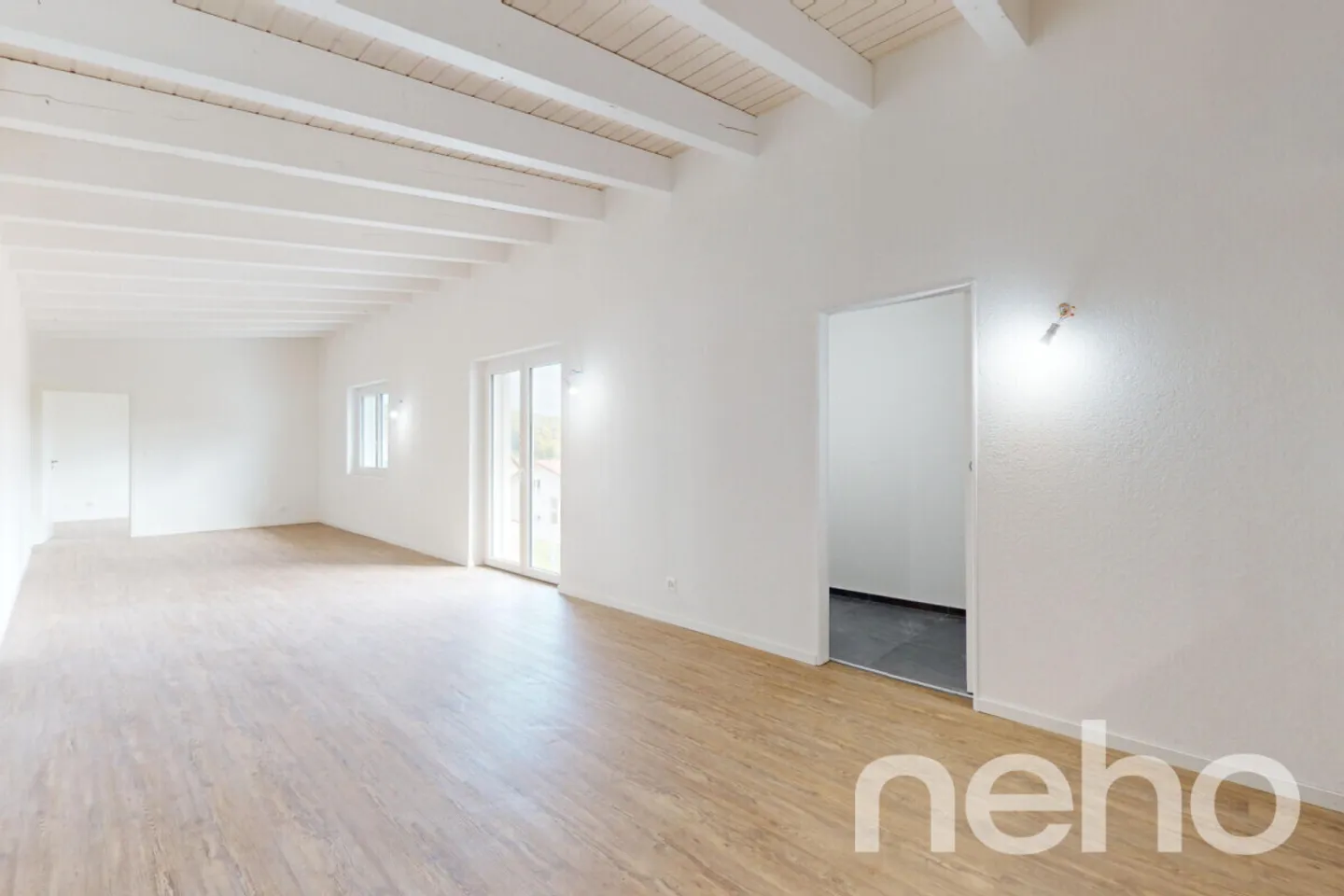 Magnificent fully renovated 4.5-room apartment with balcony! - Photo 7 of 13