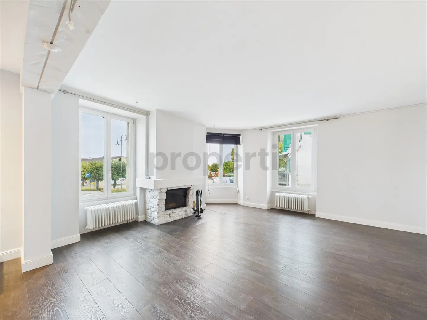 Garantierter Herzschmerz! Renovierte 4,5 Zimmer, nahe Bahnhof und Schulen - Foto 1 von 13