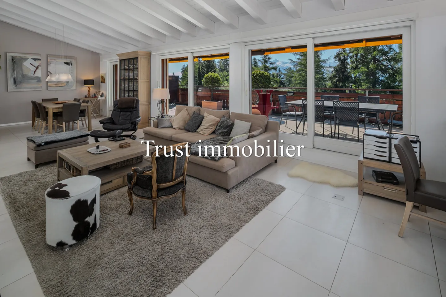 5043. Bellissimo Attico-Duplex con vista sul Lago Grenon - Foto 3 di 27