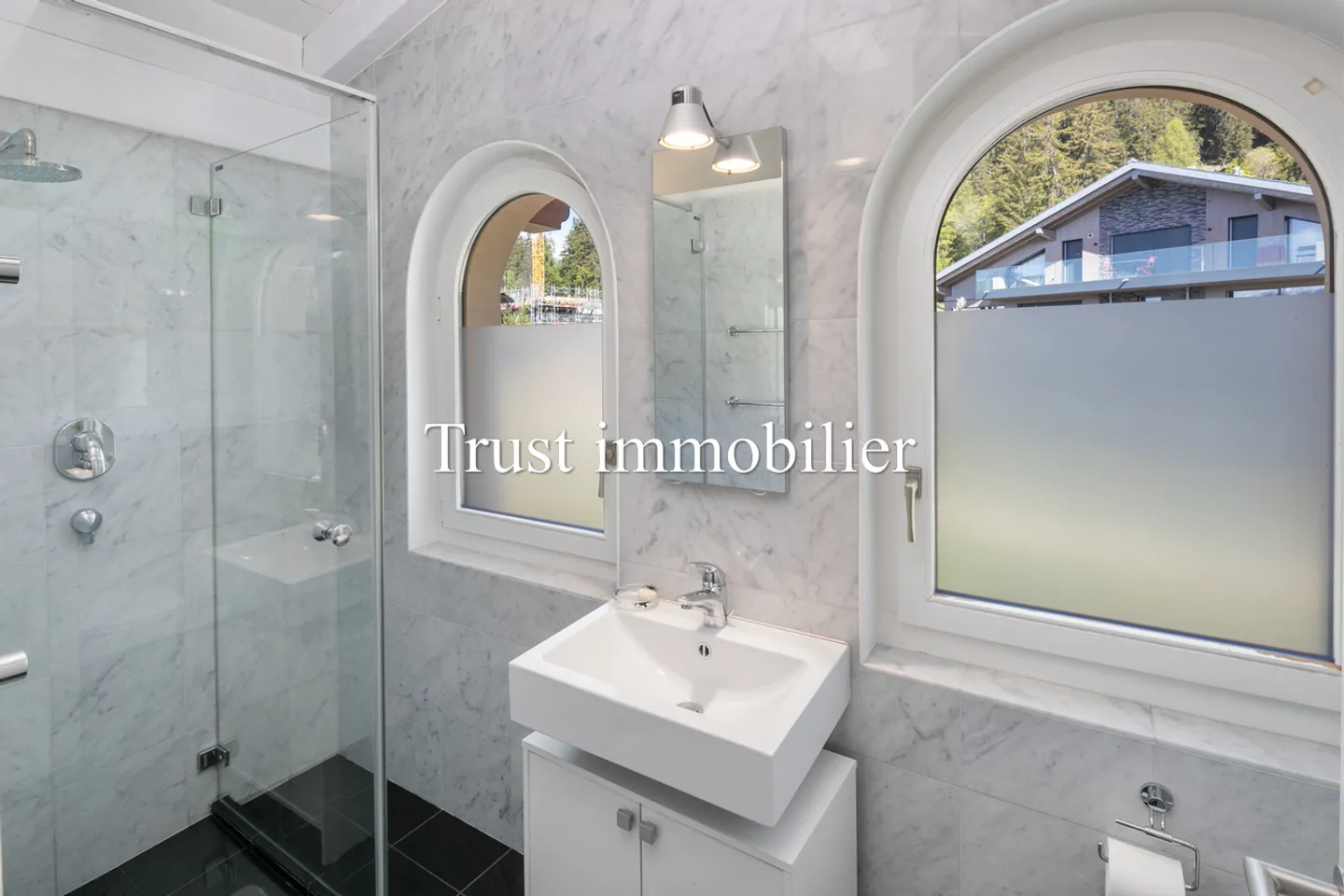 5043. Bellissimo Attico-Duplex con vista sul Lago Grenon - Foto 14 di 27
