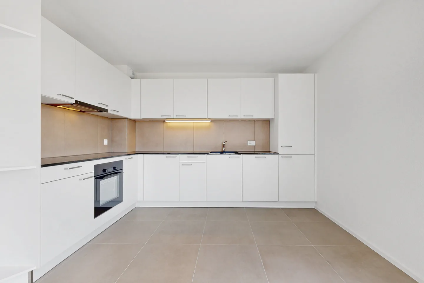 Appartamento attico di 5.5 stanze a Chêne Park a Renens - Foto 2 di 7