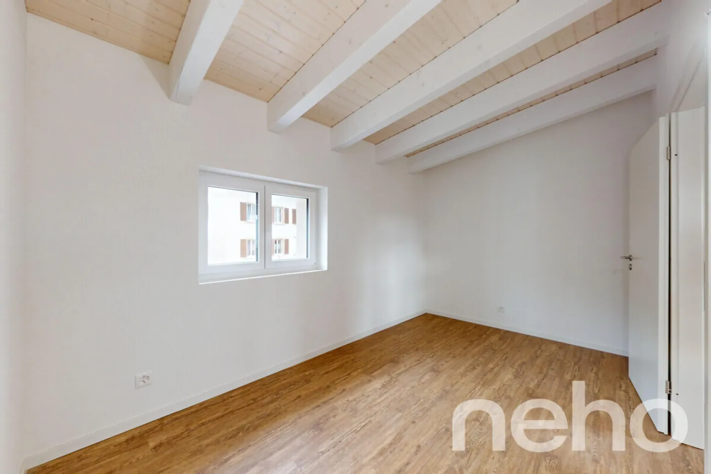 Magnificent fully renovated 4.5-room apartment with balcony! - Photo 10 of 13