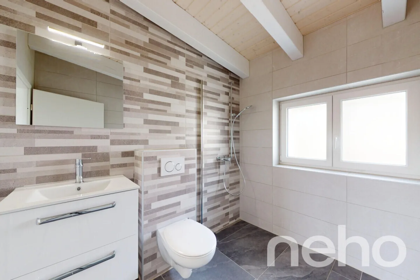 Magnificent fully renovated 4.5-room apartment with balcony! - Photo 11 of 13
