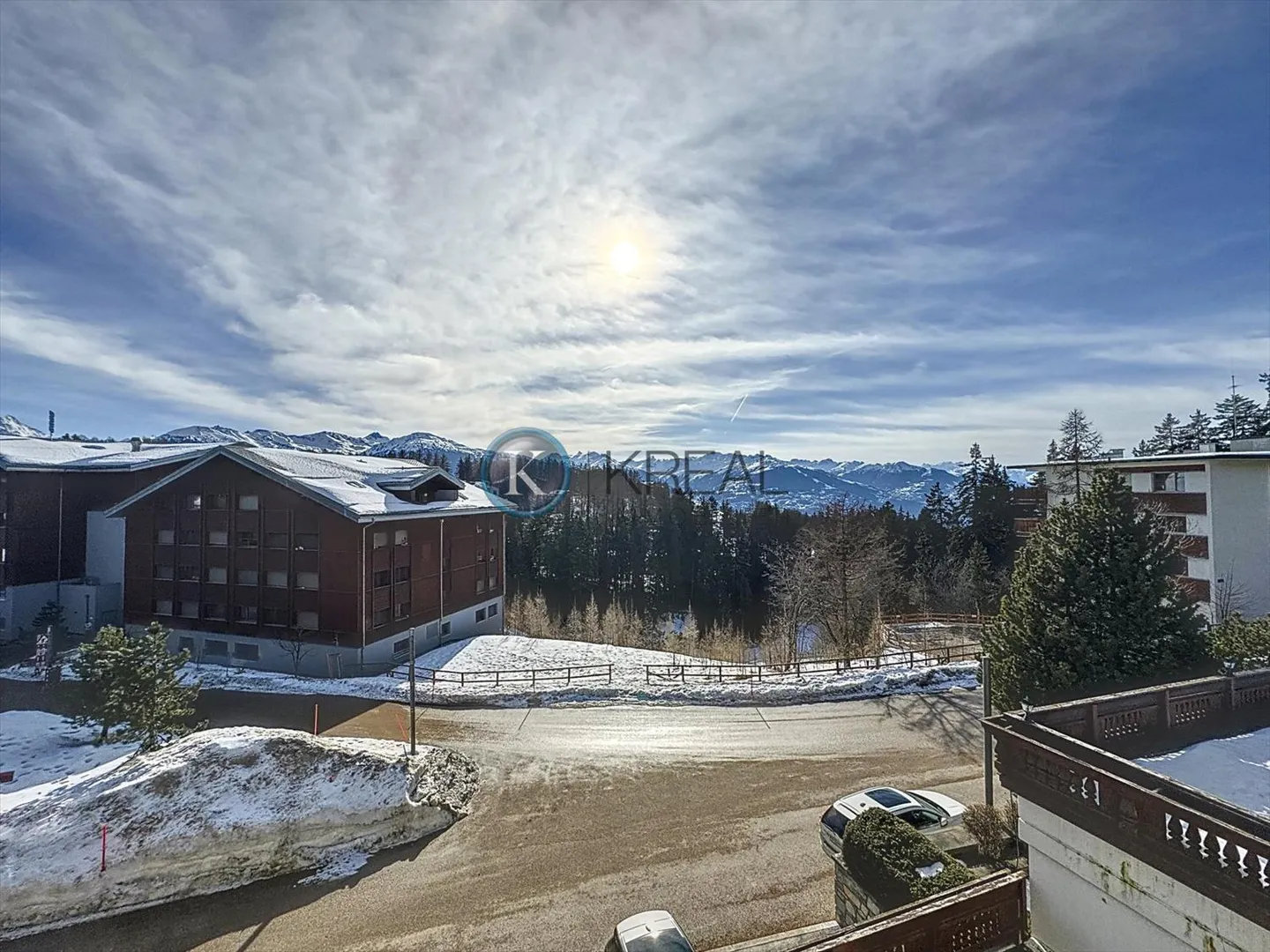 Stunning 3.5 Room Apartment with Breathtaking Views of the Alps - Photo 11 of 11