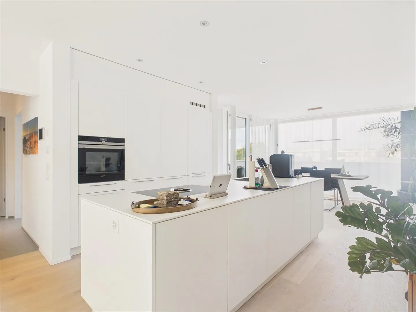 Appartement lumineux de 2,5 pièces avec grande terrasse à Staad - Photo 4 sur 13