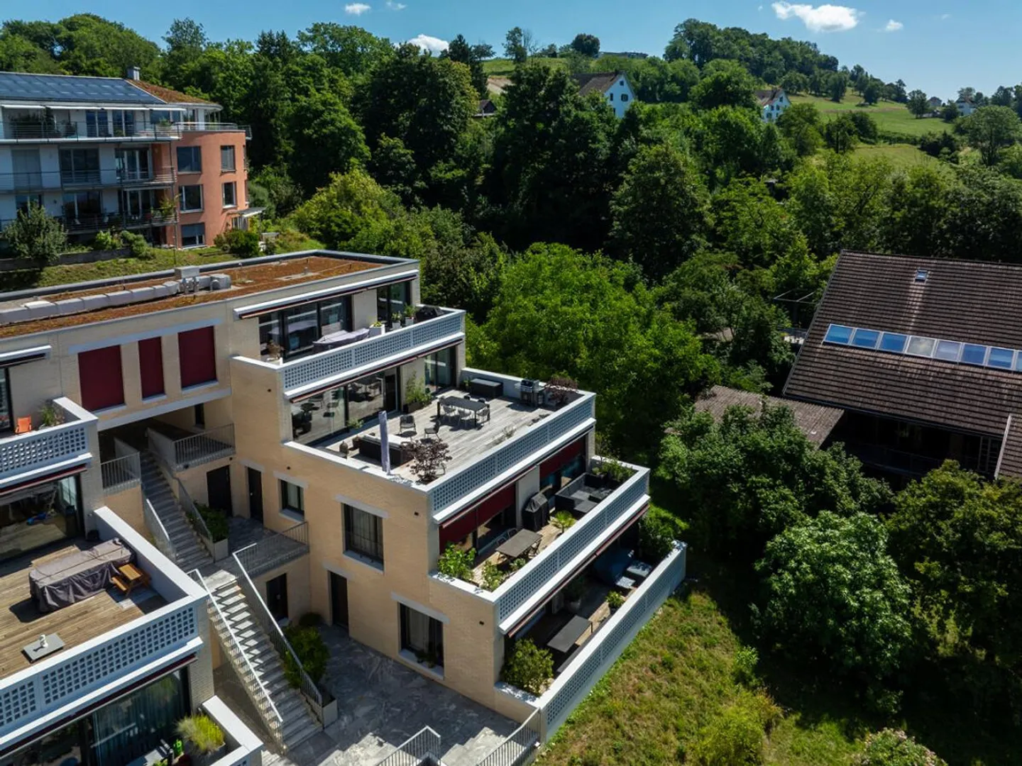 Meilen: moderne Wohnung mit grosser Terrasse und direktem Liftzugang - Foto 5 von 6