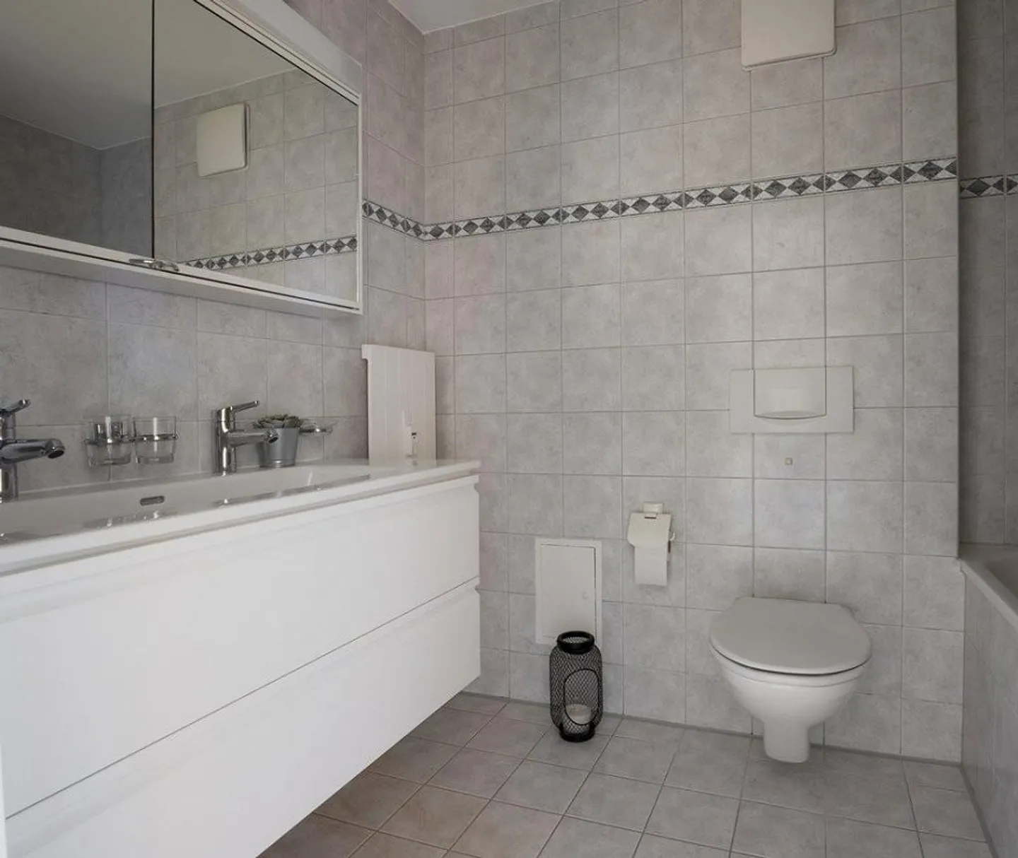 5.5-room maisonette apartment with beautiful seating area and private washing tower - Photo 11 of 12