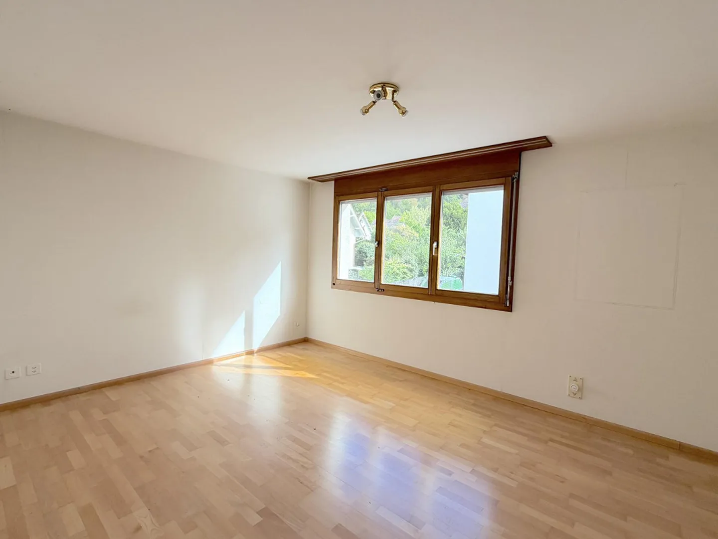 Attractive 5.5 Room Semi-Detached House with Spacious Living Concept and Garage - Photo 6 of 14