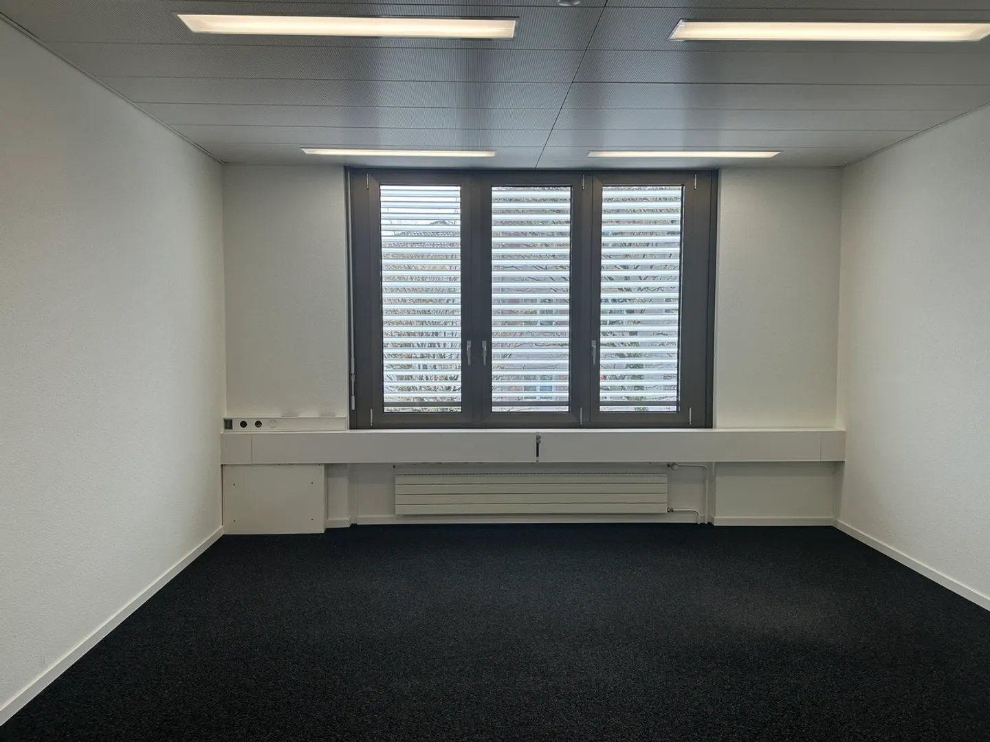 Spacious Office Space in Prime Location - Photo 7 of 11