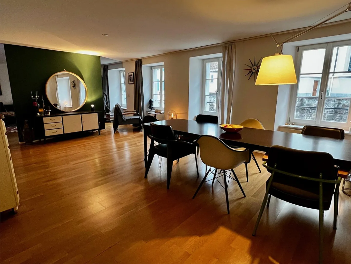 Large 3-room apartment for temporary rent - Photo 1 of 4