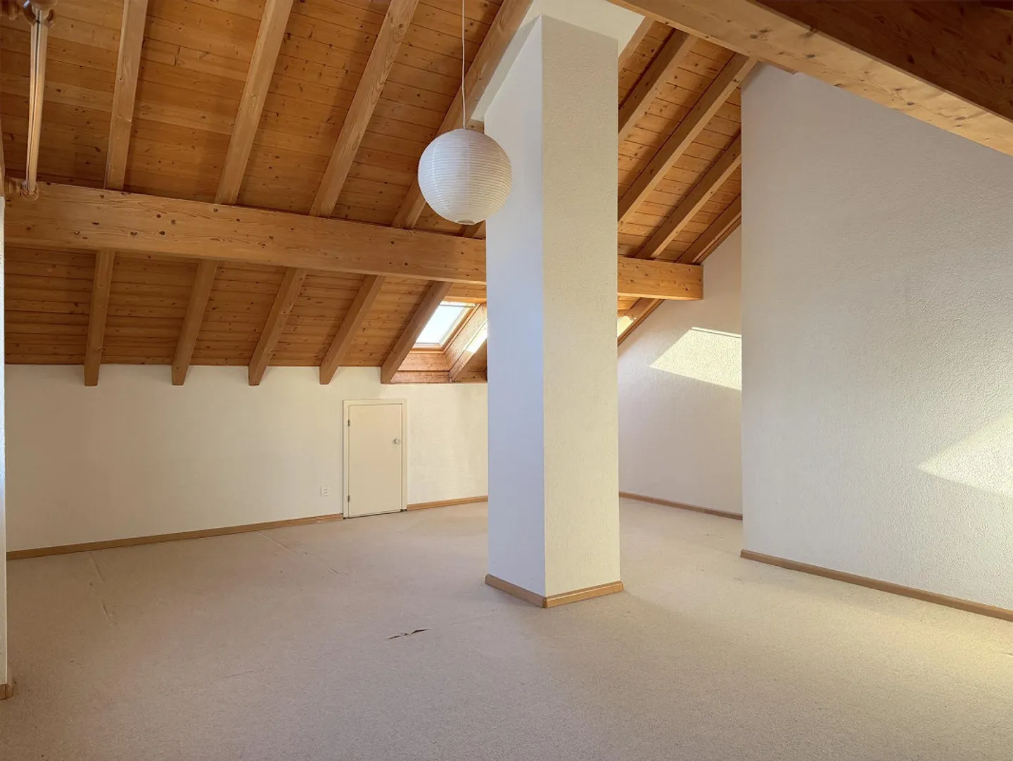 Attractive 5.5 Room Semi-Detached House with Spacious Living Concept and Garage - Photo 11 of 14