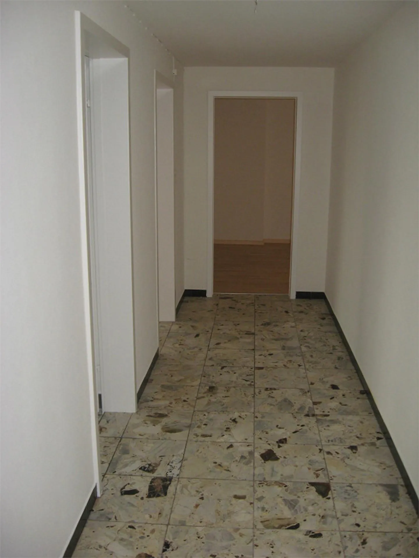 Vicino a Spisertor, grande appartamento di 2,5 stanze - Foto 9 di 11