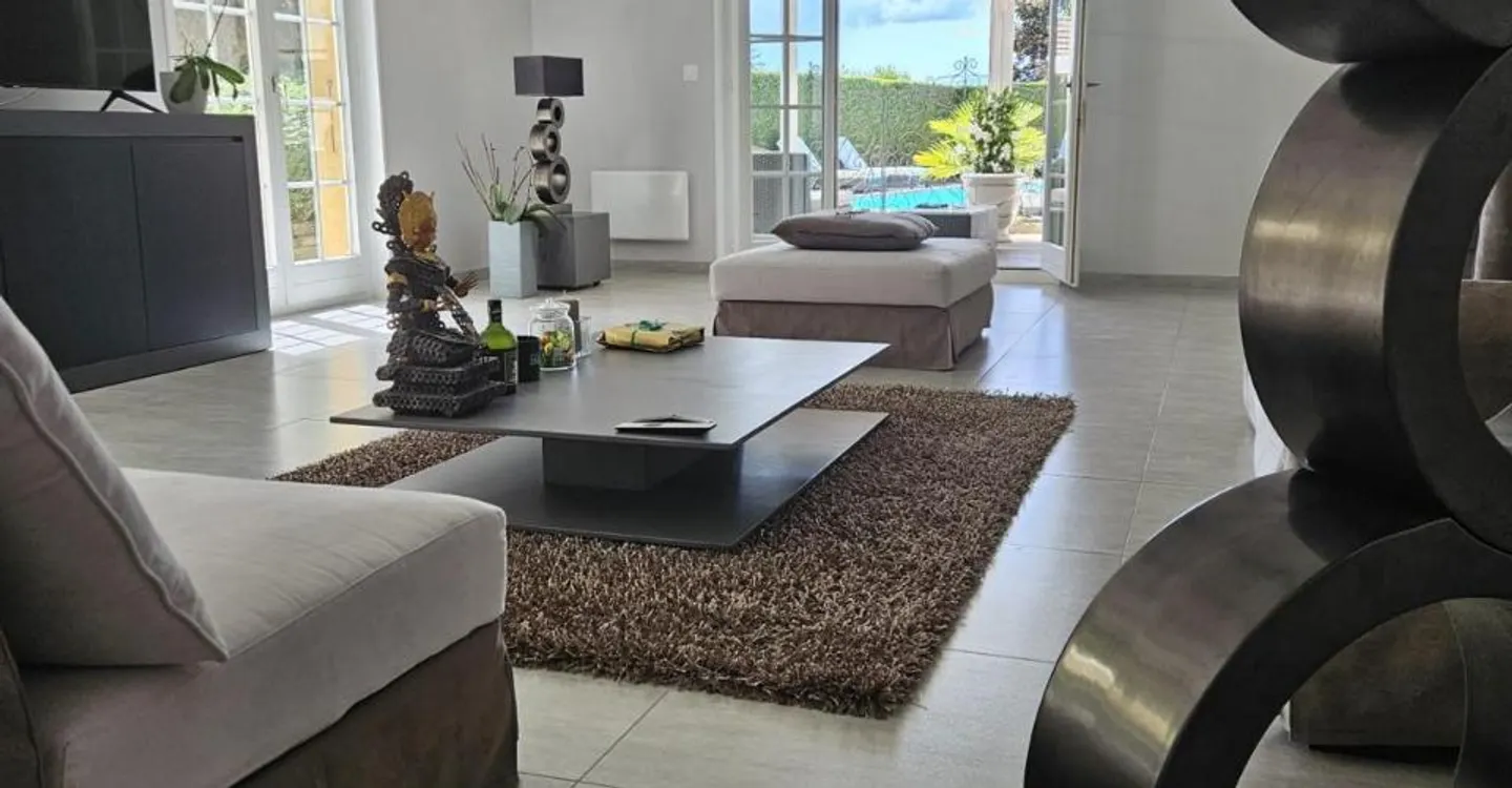 Villa with pool - near Yverdon - Photo 3 of 14